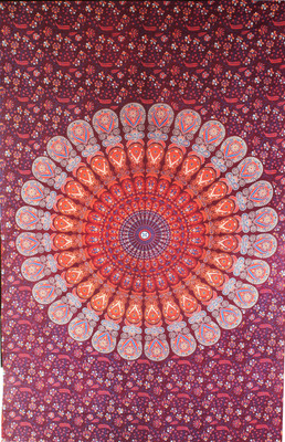 

Metro Living Paisley Circle Tapestry(Red)