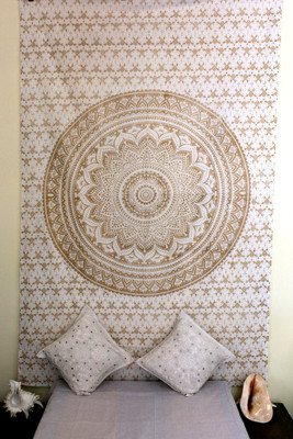 

Stylo Culture Living Room Tapestry(White, Gold)