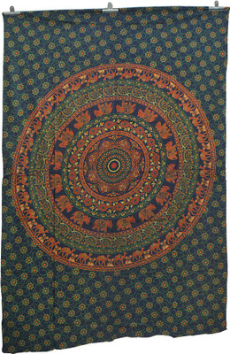 

Imli Street Mandala Tapestry(Multicolor)