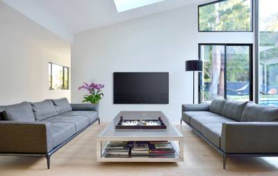 Sony 163.9cm (65) Ultra HD (4K) 3D, Smart LED TV (KD-65X9300D, 4 x HDMI, 3 x USB) 