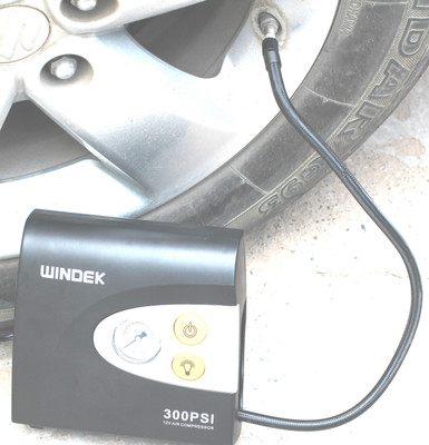 

Windek 300 psi Tyre Air Pump for Car & Bike