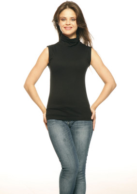 

Gritstones Casual Sleeveless Solid Women's Black Top