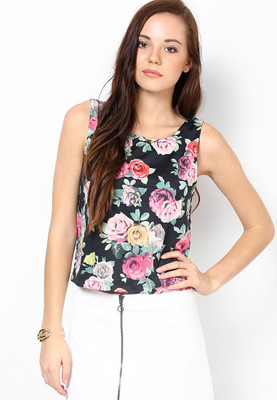 

Only Casual Sleeveless Floral Print Women's Black Top