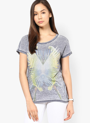 

Only Casual Short Sleeve Graphic Print Women's Grey Top, Navy blazer