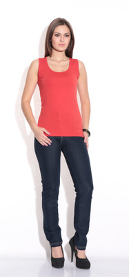 

Finesse Casual Sleeveless Solid Women's Red Top