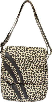 

Essart Neck Pouch(Black), Black-01