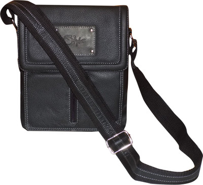 

Kan Sling Bag(Black)