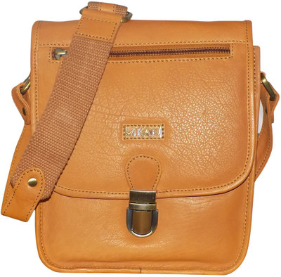 

Kan Sling Bag(Tan)