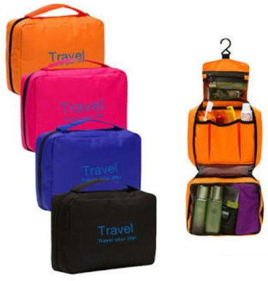 

Travel Mate Cosmetic Pouch(Multicolor)