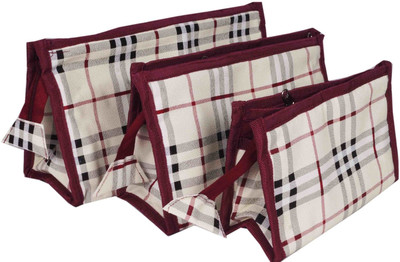 

Hanu Enterprises Cosmetic Pouch(Maroon)