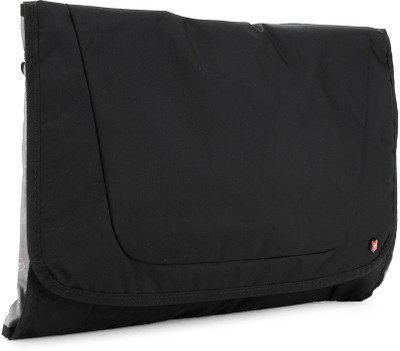 

Victorinox Travel Toiletry Kit(Black)
