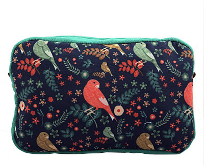 

The Crazy Me Bird Pattern Travel Toiletry Kit(Multicolor)