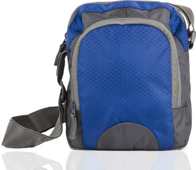 

Igypsy IGYPSY CASH Blue O2 Utility Bag Travel Toiletry Kit(Blue)