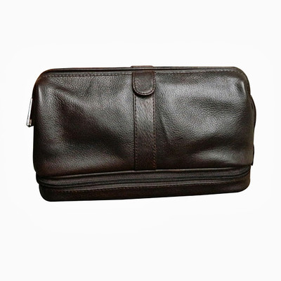 

Chimera Leather 3608 Travel Toiletry Kit(Brown)