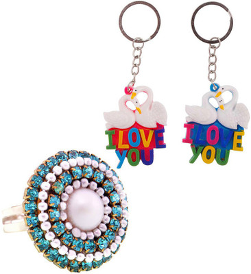 

Gomati Ethnic Showpiece Gift Set