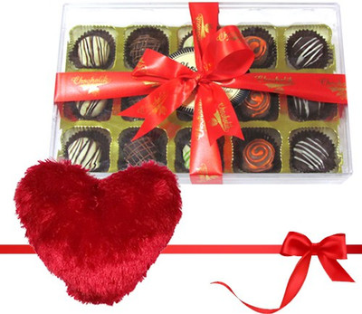 

Chocholik Cushion Gift Set