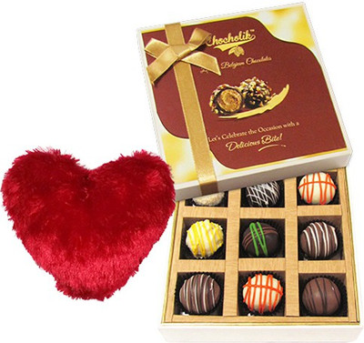 

Chocholik Cushion Gift Set