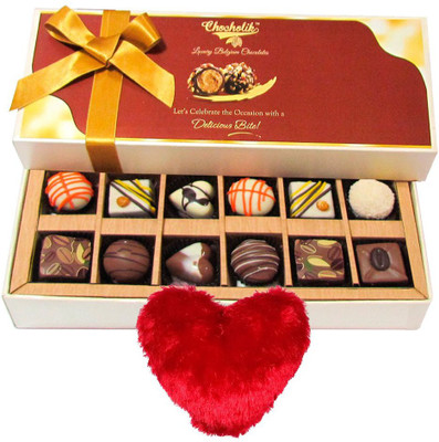 

Chocholik Cushion Gift Set