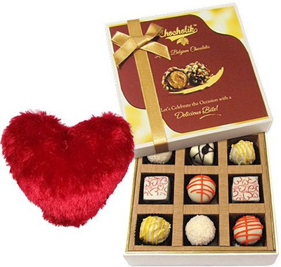 

Chocholik Cushion Gift Set