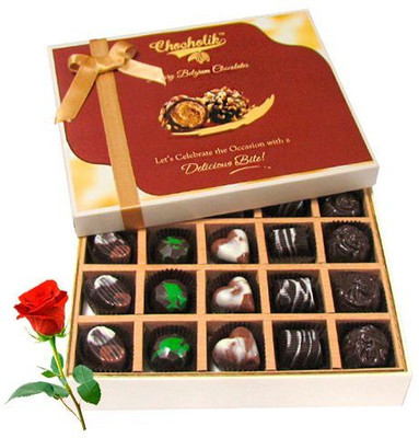 

Chocholik Artificial Flower Gift Set