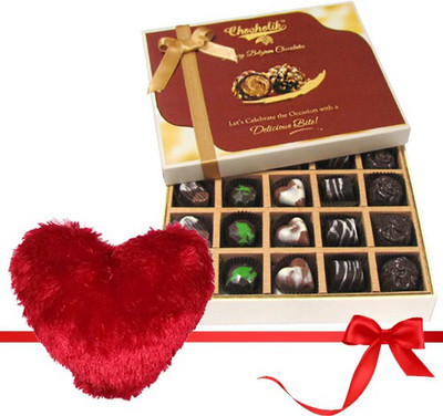 Chocholik Cushion Gift Set