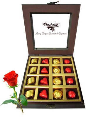 

Chocholik Artificial Flower Gift Set