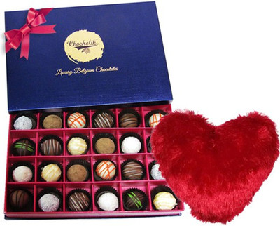 

Chocholik Cushion Gift Set