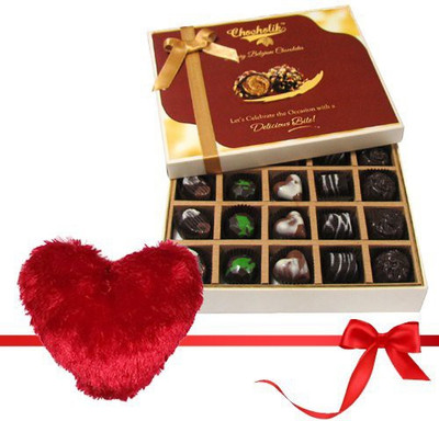 

Chocholik Cushion Gift Set