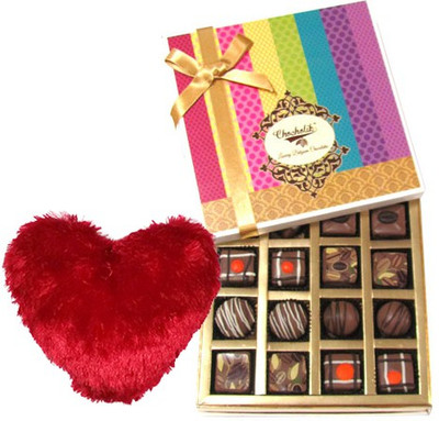 

Chocholik Cushion Gift Set