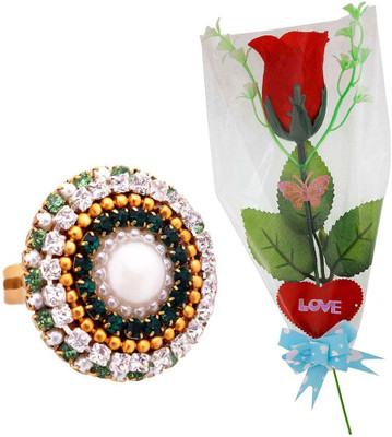 

Gomati Ethnic Showpiece Gift Set