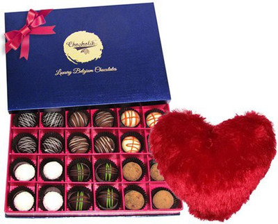 

Chocholik Cushion Gift Set