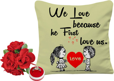 

SKY TRENDS Cushion Gift Set