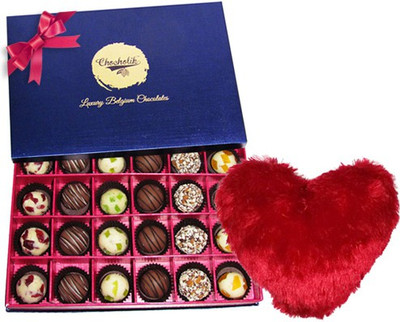 

Chocholik Cushion Gift Set