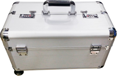 

Satisfaction Kiara to store cosmetic items Vanity Box(Silver)