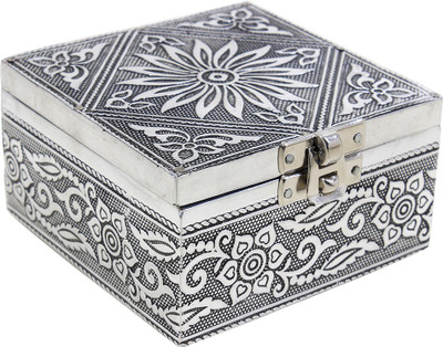 

Store Indya Handmade Jewellery Vanity Box(Silver)