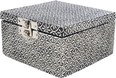

Store Indya Handmade Jewellery Vanity Box(Silver)