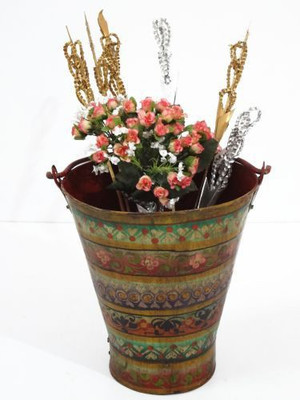 

Artlivo Iron Vase(30 cm, Multicolor)