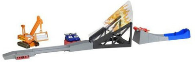 

Mattel Cars Toon Ninja Knockout Track Set(Multicolor)
