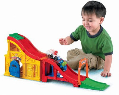 

Fisher-Price Little People Wheelies Rev 'N Sounds Race Track(Multicolor)