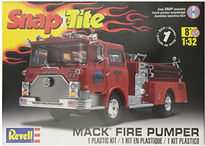 

Revell 132 Mack Fire Pumper(Red)