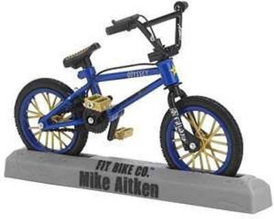 

Spin Master Mike Aitken(Black, Blue)