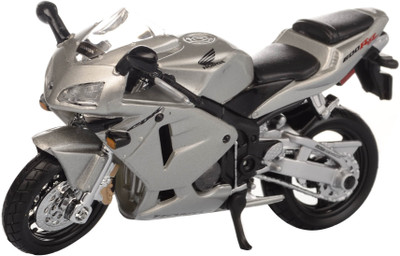 

Bburago Honda Cbr 600Rr(Silver)