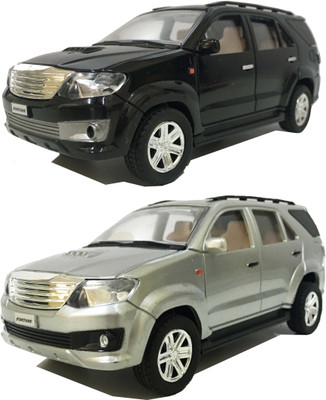 

Jack Royal Fortuner Ct-134-Black Silver(Black, Silver)