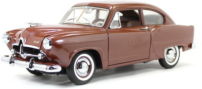 

Maisto 1951 Kaiser Henry J 1:18 Sunstar(Brown)