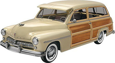 

Revell '49 Mercury Woody Wagon Plastic Model Kit(Brown)