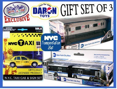 

Daron Nyc Transportation Taxi & Mta Deluxe Gift Set(Multicolor)