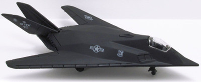 

Maisto F-117 NIGHTHAWK AEROPLANE MODEL(BLACK)