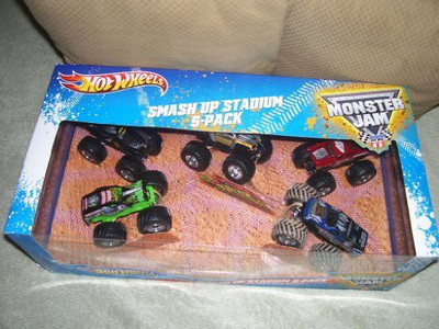 

Mattel Hot Wheels Monster Jam Smash Up Stadium 5 Pack 164(Multicolor)