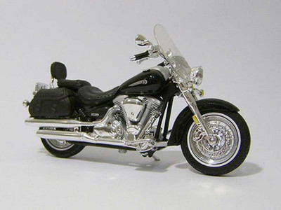 

Maisto 1:18 Yamaha 2001 Road Star Silverado Diecast Motorcycle(Black)