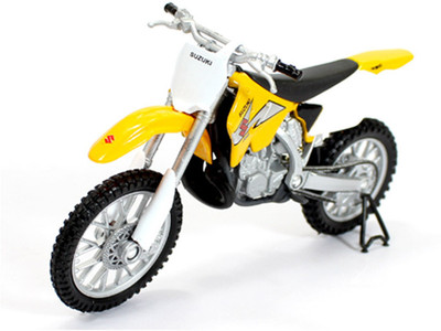 

Welly Suzuki RM 250 1:18 by Diecast Scale Model(Yellow)